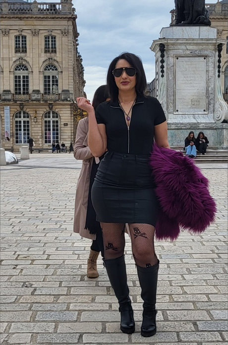 Alasti lekkinud OnlyFans-i pilt Professora