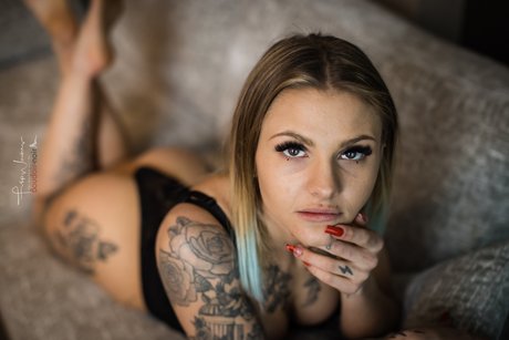 Обнаженная фотография утечки OnlyFans от Lillylou