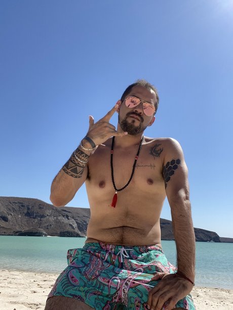 Nahá fotka uniklých OnlyFans od Robert