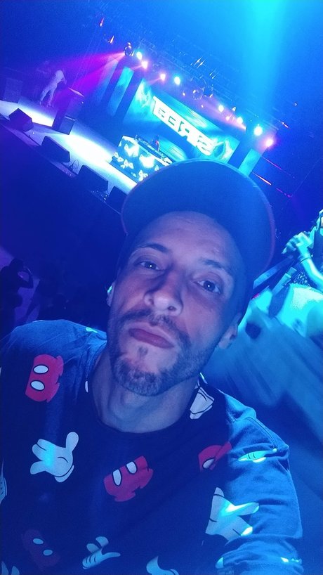 Naken läckt OnlyFans-bild av Magrelo Carioca 