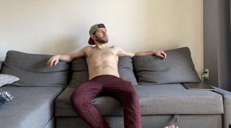 Naken läckt OnlyFans-bild av Riley Cole
