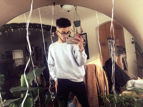 Foto desnuda filtrada de OnlyFans de Riley