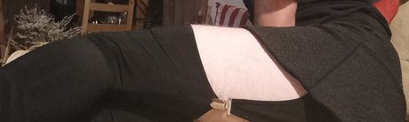Обнаженная фотография утечки OnlyFans от Rikkiean