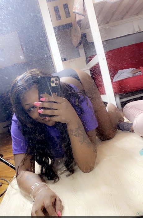 Alaston vuotanut OnlyFans-kuva Rb So Naughty 