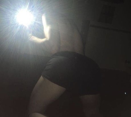 Nahá fotka uniklých OnlyFans od Richardbby
