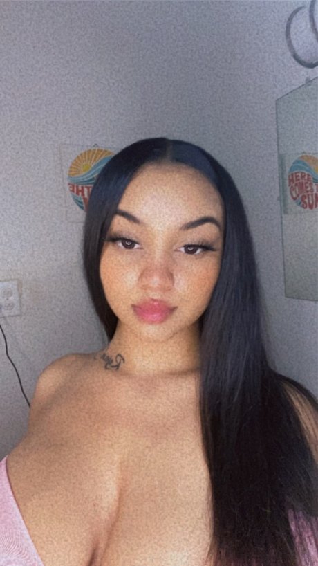 Обнаженная фотография утечки OnlyFans от Skyy