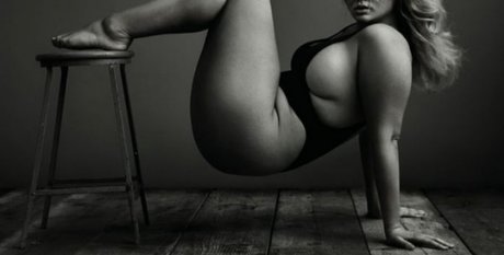 Naken läckt OnlyFans-bild av Rian