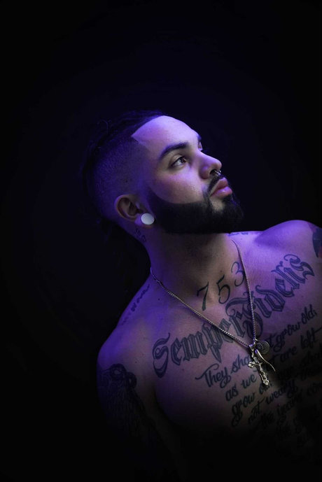 Foto desnuda filtrada de OnlyFans de Reuben Espada