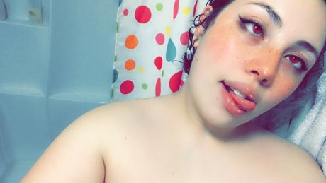 Nahá fotka uniklých OnlyFans od Reina Rayann
