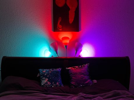 Nøgent lækket OnlyFans-billede af Red Light Playground