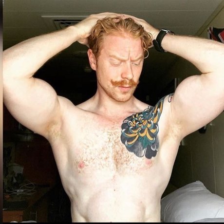 Nahá fotka uniklých OnlyFans od Redhotmajor