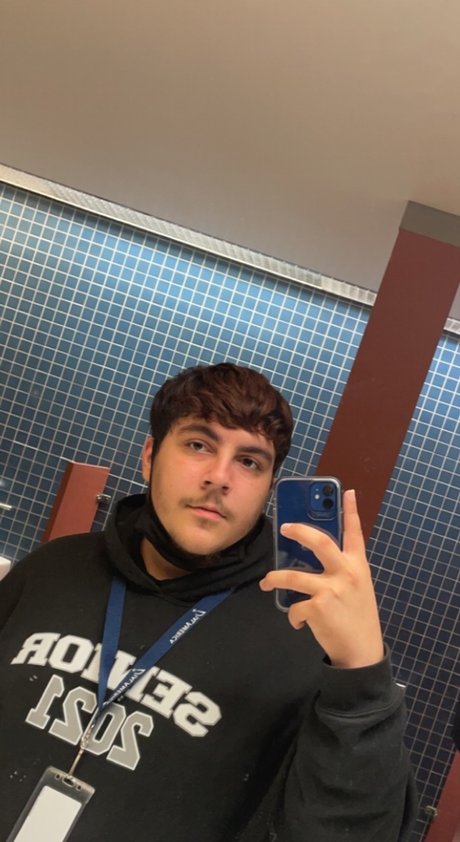 Alaston vuotanut OnlyFans-kuva Willie