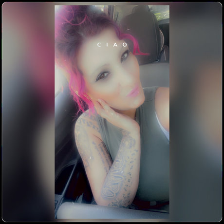 Alaston vuotanut OnlyFans-kuva Goldess