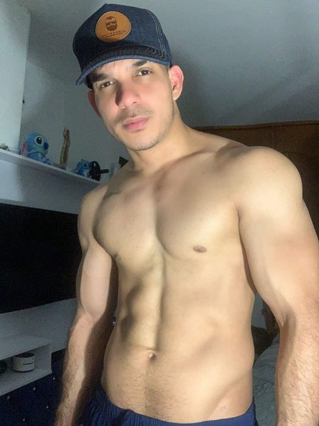 Naken läckt OnlyFans-bild av Marcus Cage