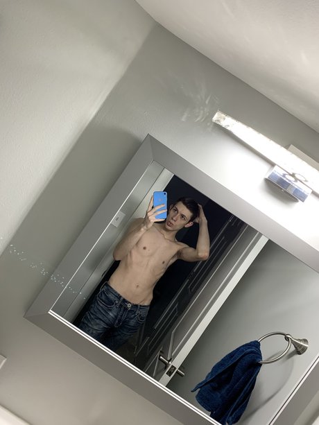 Nagie wyciekłe zdjęcie OnlyFans od Nason