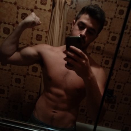 Naken läckt OnlyFans-bild av Manu