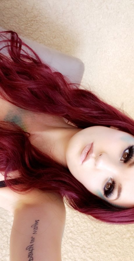 Nahá fotka uniklých OnlyFans od Ariel
