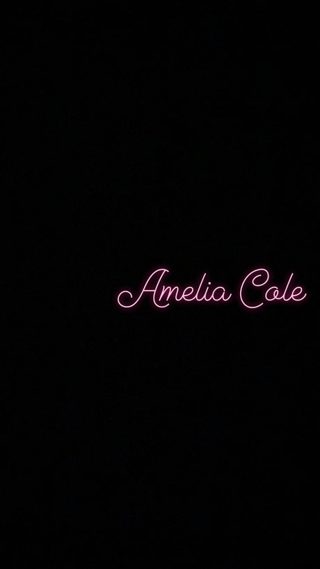 Naken läckt OnlyFans-bild av Amelia Cole