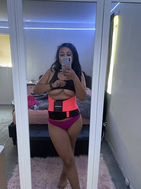 Naken läckt OnlyFans-bild av Ronixoxo