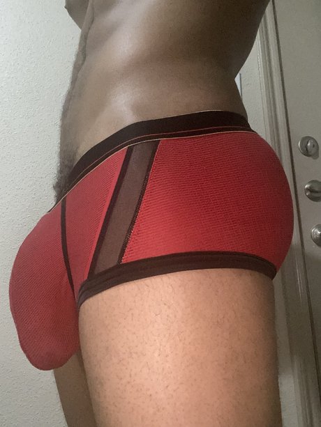 Обнаженная фотография утечки OnlyFans от Romeis Room