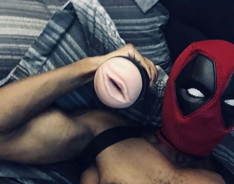 Обнаженная фотография утечки OnlyFans от Roman Bankxx