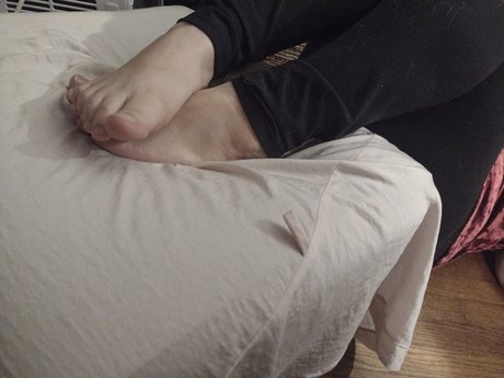 Naakte gelekte OnlyFans-foto van Katness