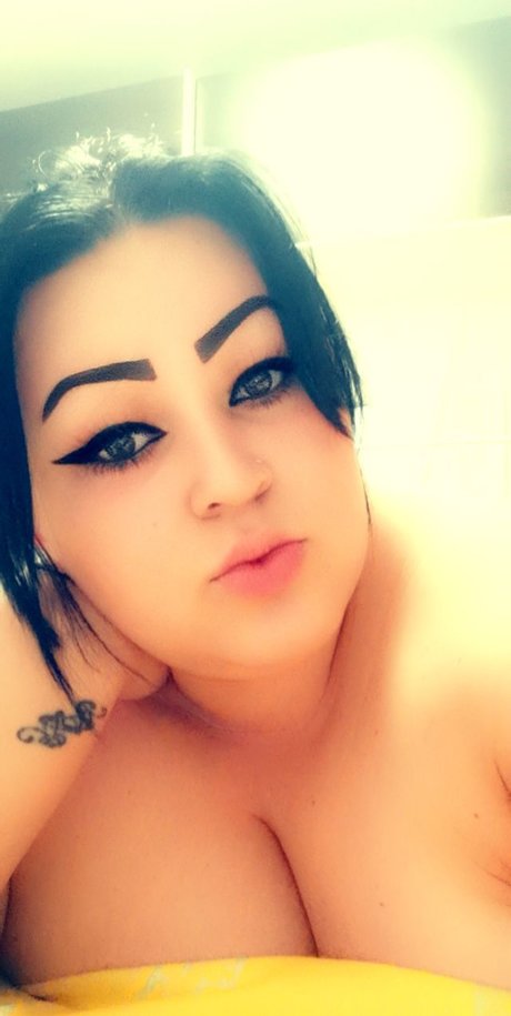 Photo nue de fuite OnlyFans de Roxana Ene