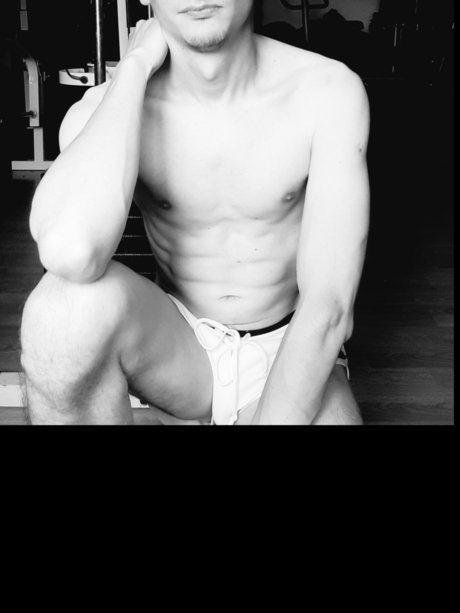 Nagie wyciekłe zdjęcie OnlyFans od Robert