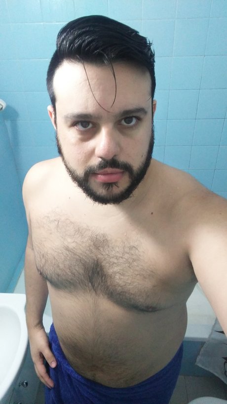 Foto desnuda filtrada de OnlyFans de Osito Pasivo