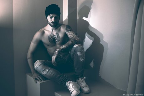 Naken läckt OnlyFans-bild av Mark Sunshine