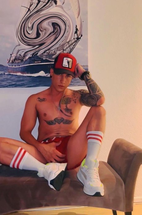 Обнаженная фотография утечки OnlyFans от Markthot22