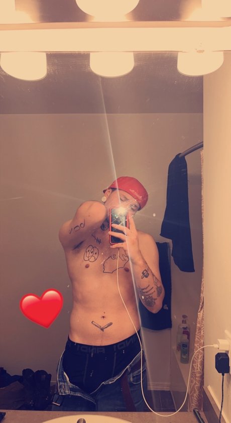 Обнаженная фотография утечки OnlyFans от Daddy Charlie 