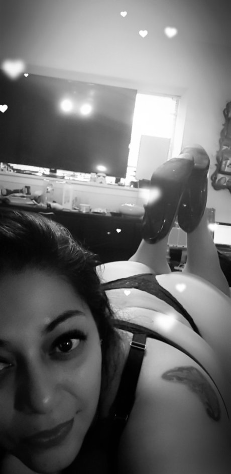 Alaston vuotanut OnlyFans-kuva Mariposa