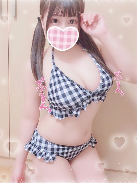 Naken läckt OnlyFans-bild av Marin