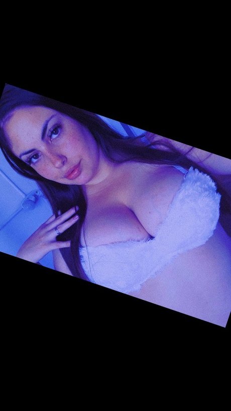 Обнаженная фотография утечки OnlyFans от Mica