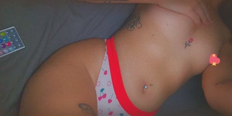 Naken läckt OnlyFans-bild av Baby Kay