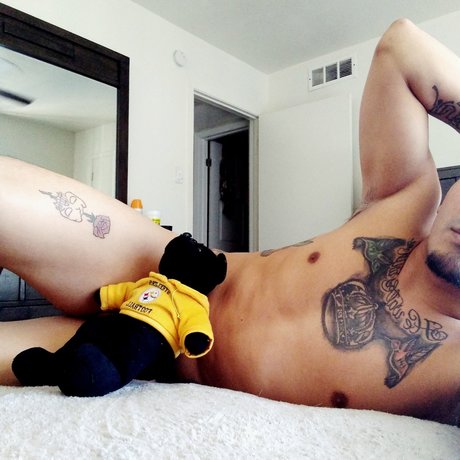 Naken läckt OnlyFans-bild av Angel Munoz