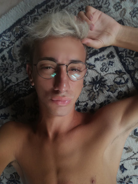 Naken läckt OnlyFans-bild av Vincent
