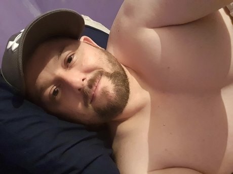 Nahá fotka uniklých OnlyFans od Richie Brum