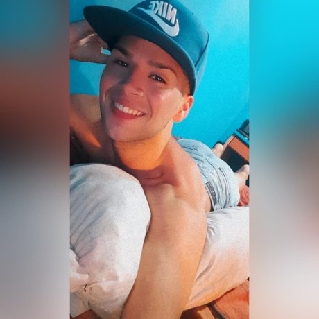 Nahá fotka uniklých OnlyFans od Maxi 