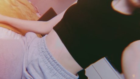Naken läckt OnlyFans-bild av Mavi