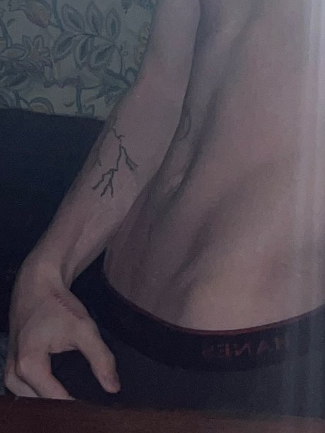 Naken läckt OnlyFans-bild av Angel
