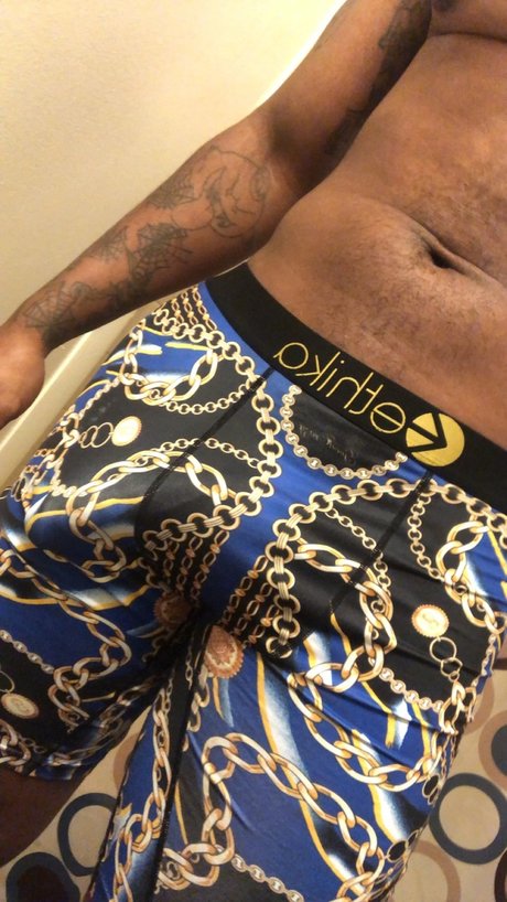 Naken läckt OnlyFans-bild av Mostwanted
