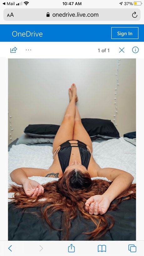Naakte gelekte OnlyFans-foto van Secret Wife