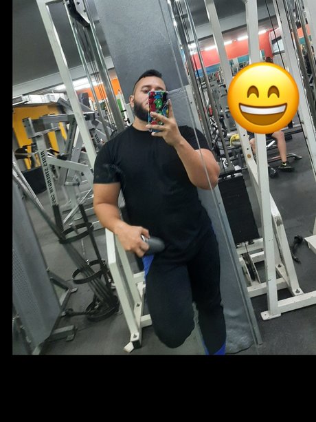 Foto nua vazada do OnlyFans de Mathias