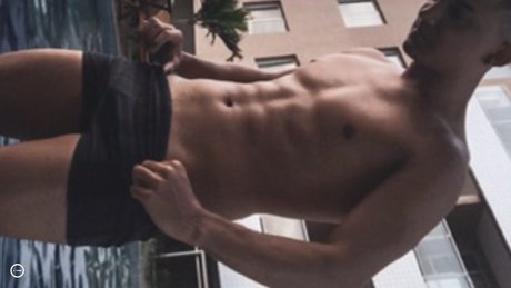 Naakte gelekte OnlyFans-foto van Matews Dias