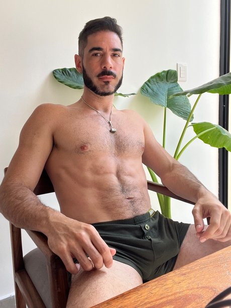 Nagie wyciekłe zdjęcie OnlyFans od Nicolas Matthias