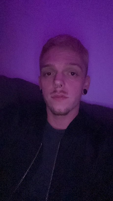 Nahá fotka uniklých OnlyFans od Jared 
