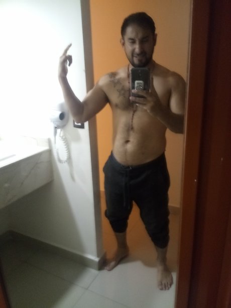 Foto desnuda filtrada de OnlyFans de Juan Massaro