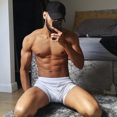 Naken läckt OnlyFans-bild av Mason